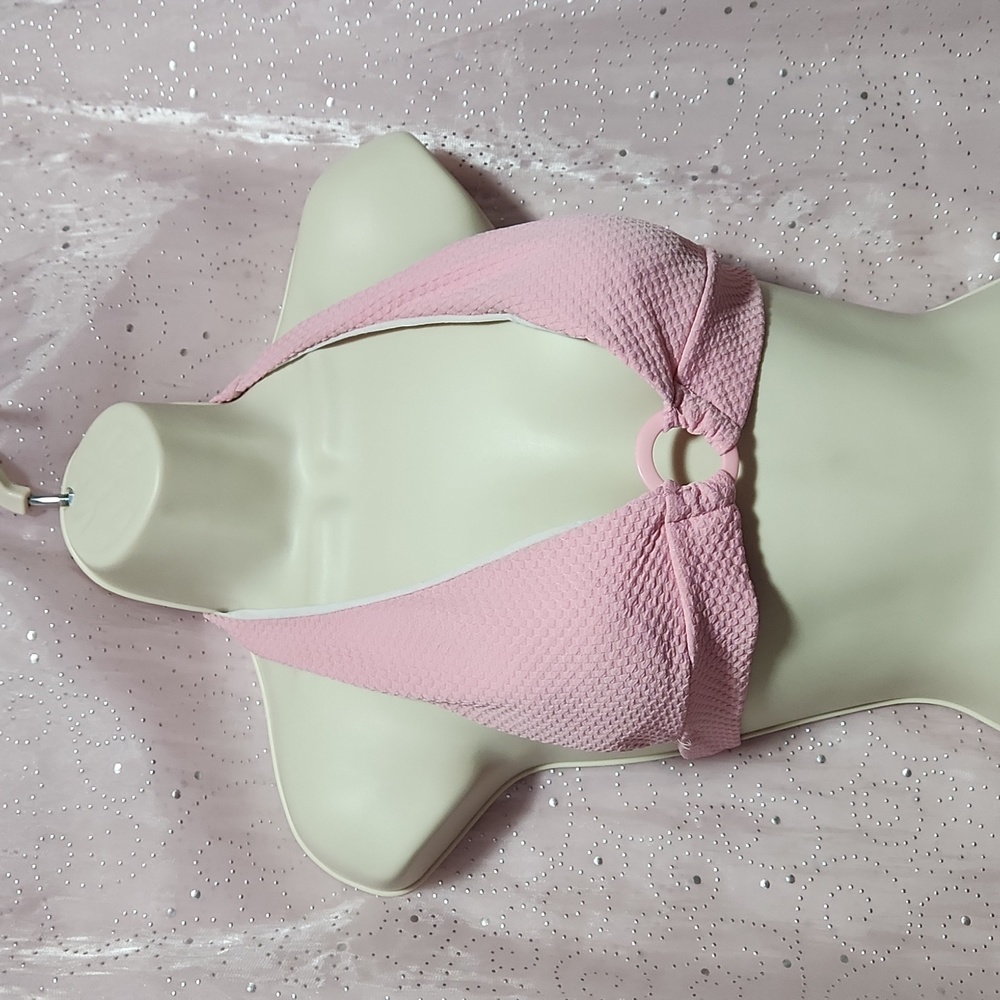 Pink bikini top